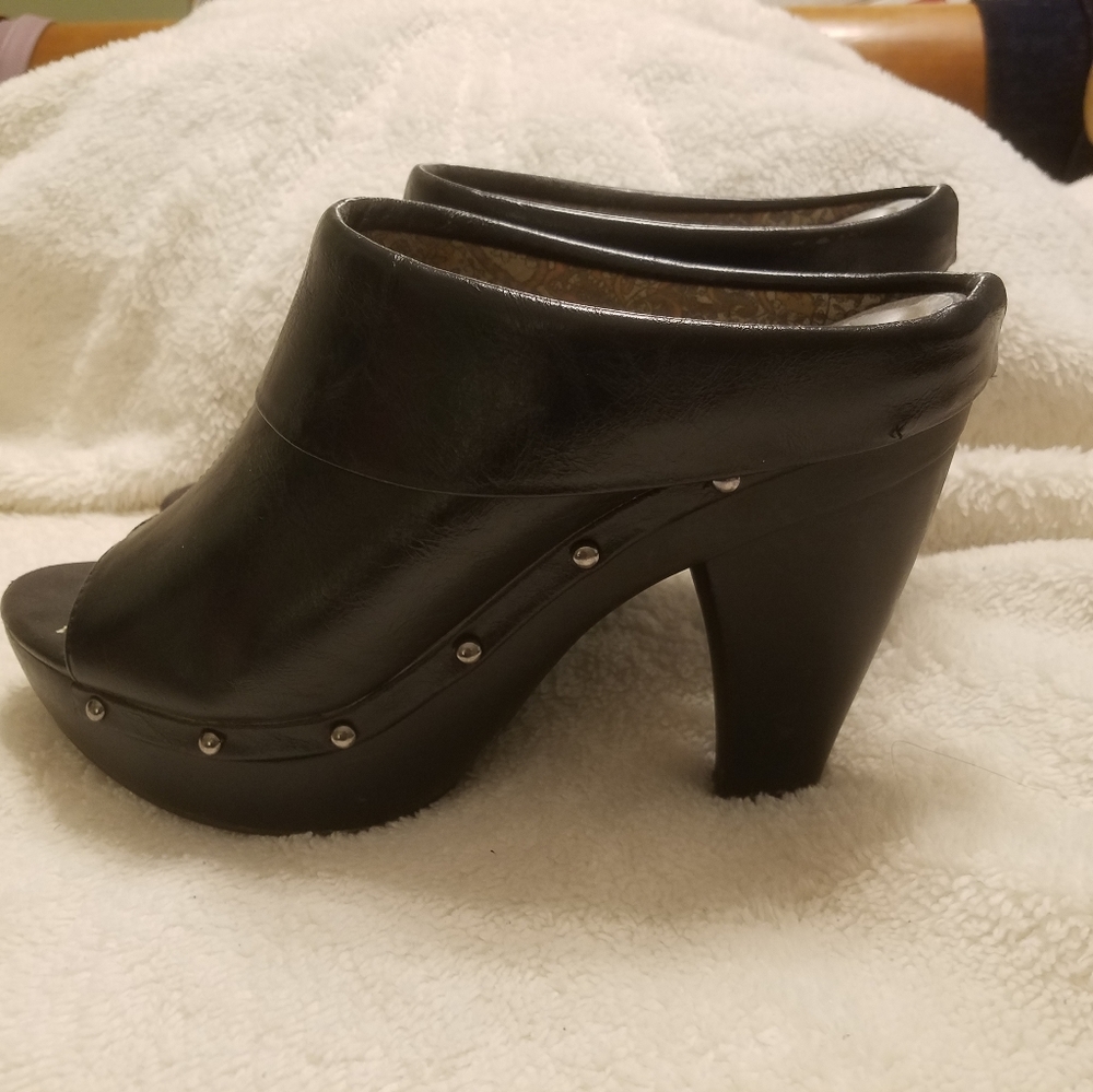 BLACK Mossimo platform mules